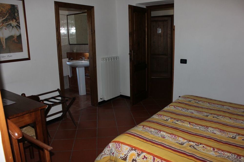 Agriturismo La Ginestrella Civitella D'Arna Exterior foto