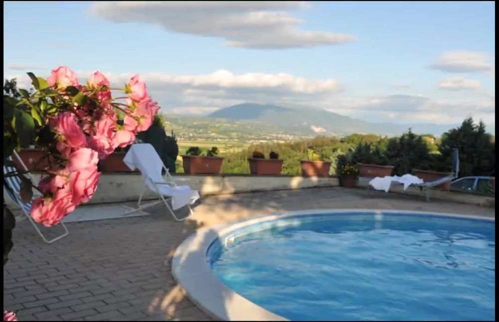 Agriturismo La Ginestrella Civitella D'Arna Exterior foto